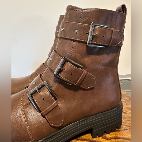 SO Womens Willaa Brown Combat Boots NWT Various Sizes - Picture 9 of 9